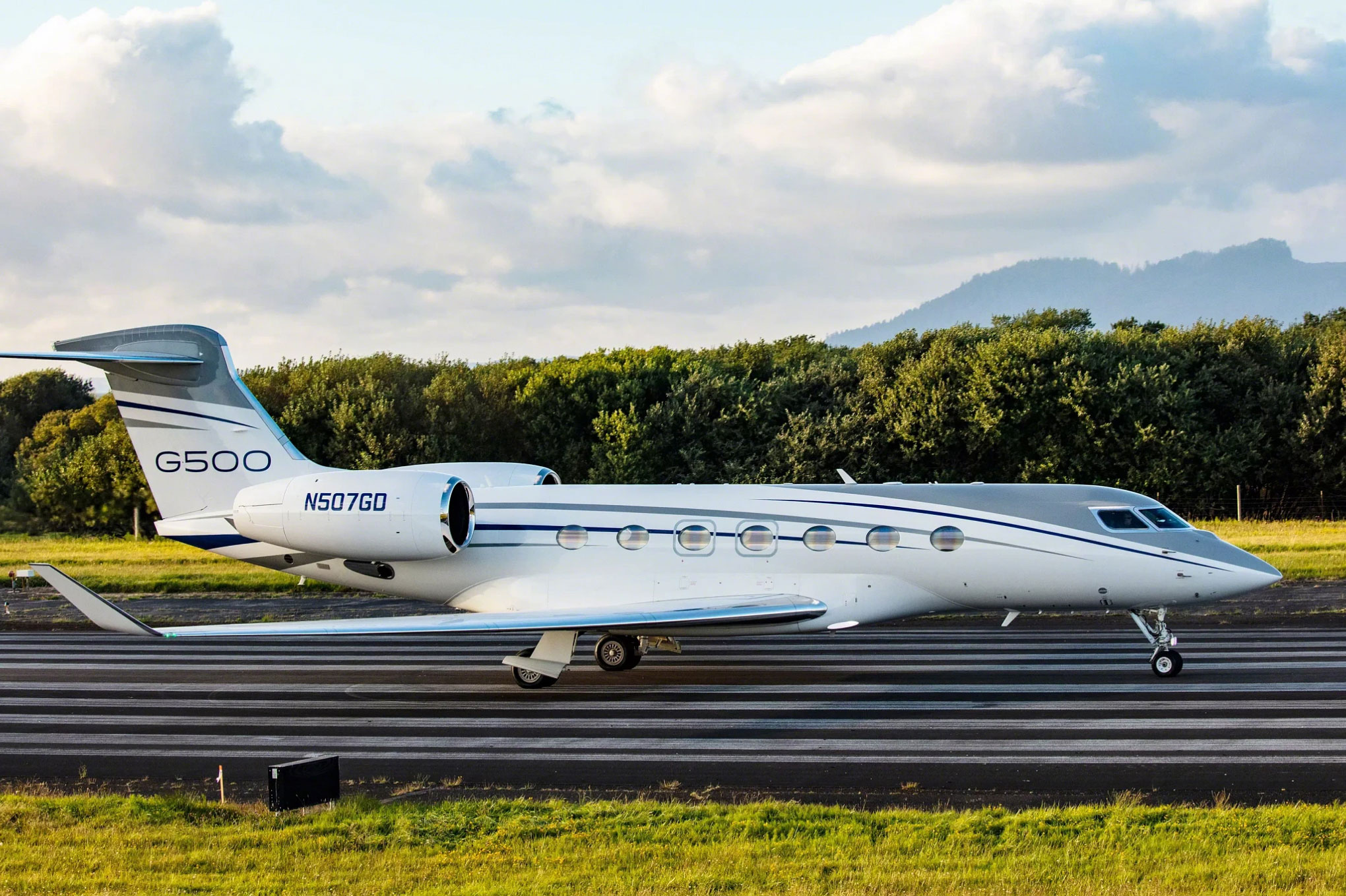Gulfstream G500 — view 3